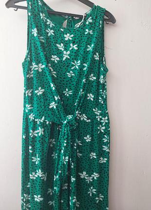 Жіночий комбінезон