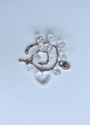 Срібний браслет-ланцюжок з натуральним гірським кришталем і підвісками "Одяжене серце"5 фото