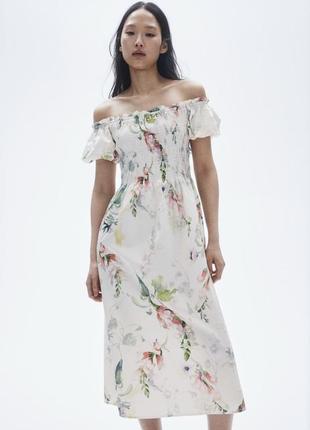 Бутылка h&m в цветочный принт