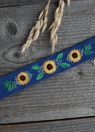 Маленькі сині жовті сережки з соняшниками українські прикраси під вишиванку