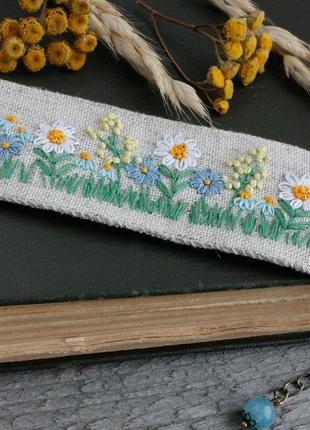 Льняний широкий браслет манжет жіночий бохо браслет кафф з польовими квітами вишитий ромашки4 фото