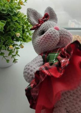 Новорічна велика іграшка кролик зайка в святковій сукні3 фото