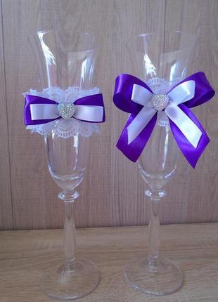 Бантики на келихи в фіолетовому кольорі