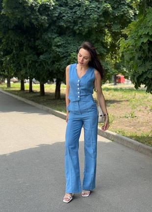 Елегантний жіночий діловий костюм класичний комплект жилет і брюки зі строчками з льону літній легкий