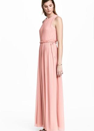 Довга вечірня шифонова сукня максі h&m з плісированим верхом.