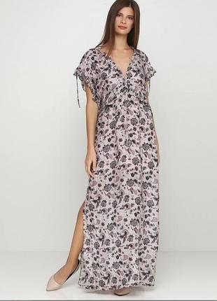 Довге шовкове плаття h&m з розрізами знизу з боків.