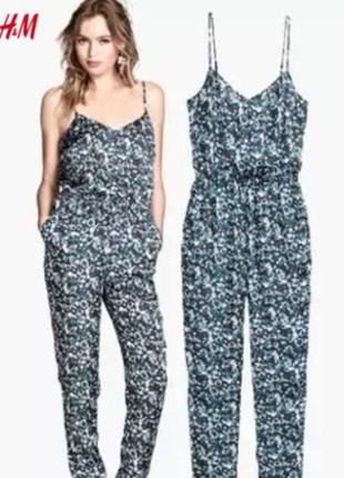 Стильный сатиновый брючный комбинезон на тонких бретельках h&m