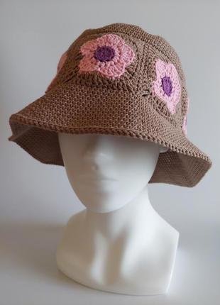 Женская шапочка панама вязаная крючком из хлопка, летняя шляпа с полями и розовыми цветочками5 фото
