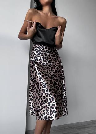 Женский стильный костюм с леопардовой юбкой/женский летний костюм с принтом лео