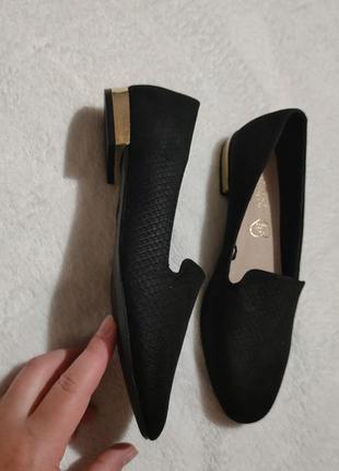 Туфли лоферы женские стильные тренд