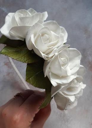 Жіночий обруч для волосся з квітами білі троянди фоаміран4 фото