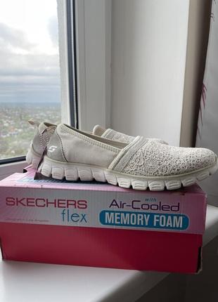 Skechers memory foam 23,5 см в идеальном состоянии