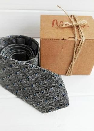 Шелковый серый галстук с узором2 фото