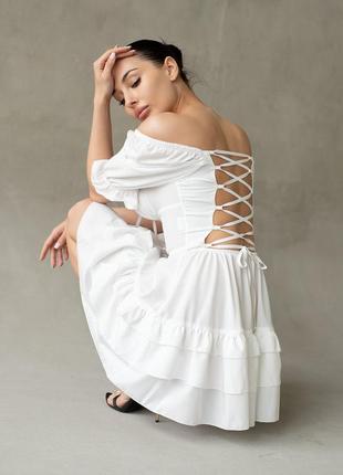 Короткое молочное платье с открытой спинкой мини платье с открытыми плечами7 фото
