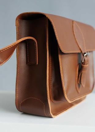 Женская сумка через плечо ручной работы из натуральной полуматовой кожи коньячного цвета4 фото