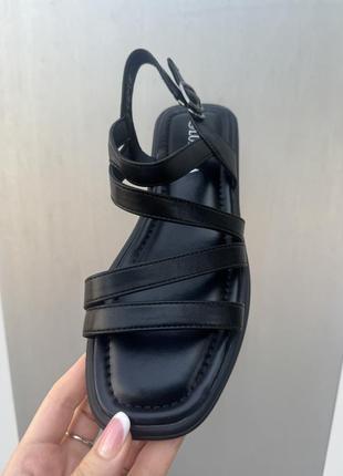 Босоніжки на кожен день/ сандалі низький хід4 фото