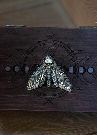 Death moth metal скринька