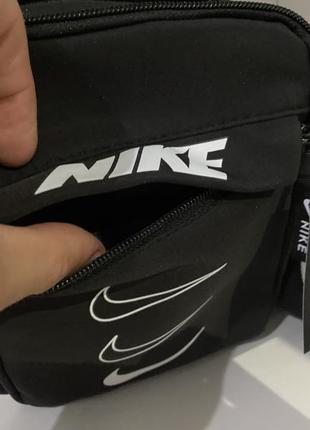 Сумка, мессенджер nike на 3 відділення3 фото