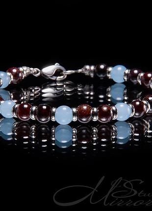 Браслет из граната и голубого кварца с серебром