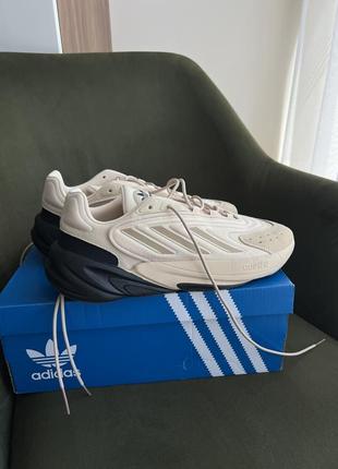 Adidas bermuda beige sales