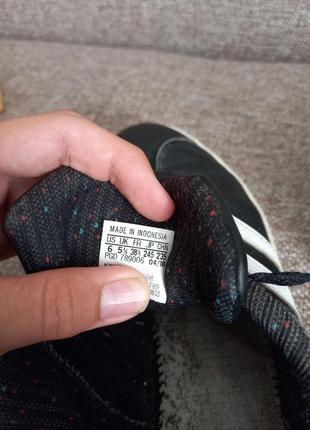 Кроссовки adidas 3