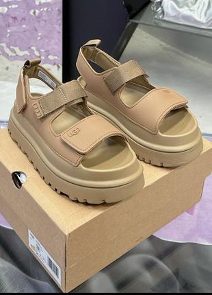 Сандалии ugg