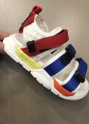 Дитячі босоніжки