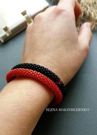Комплект браслетов ′красное и черное′6 фото