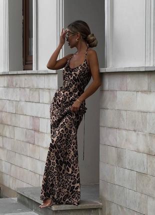 Платье шикарное леопардовое