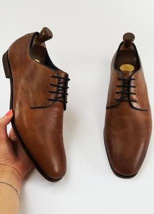 Шкіряні туфлі