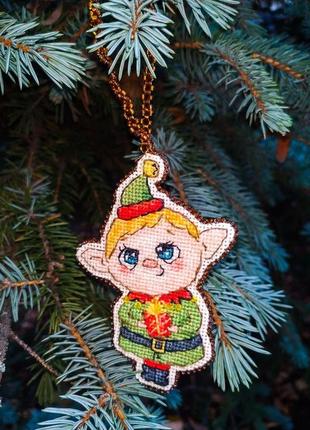 Елочные игрушки вышитые "милые пары"