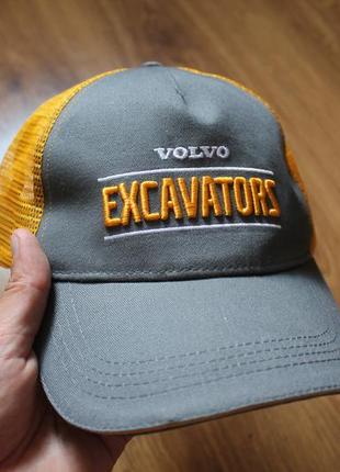 Кепка бейсболка volvo