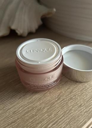 Clinique moisture surge intense крем для лица увлажняющий3 фото