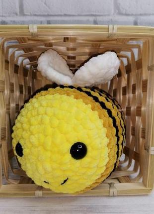 Плюшевая пчелка. пчела. ирушка пчелка.вязаные плюшевые игрушки.