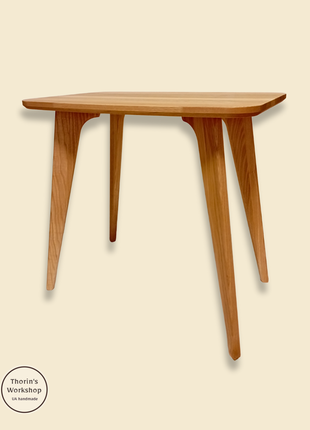 Журнальний столик - апія