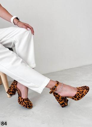 Жіночі коричневі туфлі на підборах еко-замша весна осінь4 фото