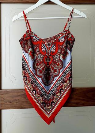Яркий, великолепный топ, бандо