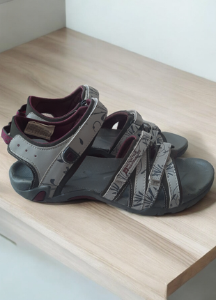 Босоножки сандалии mountain warehouse р.39