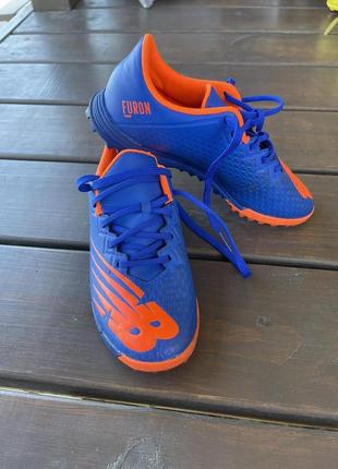 Сороконіжки new balance 33 розмір
