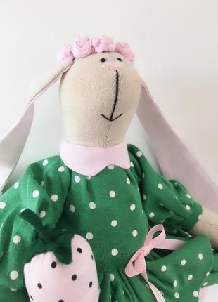 Летняя зайка тильда в зеленом платье подарок декор дома8 фото