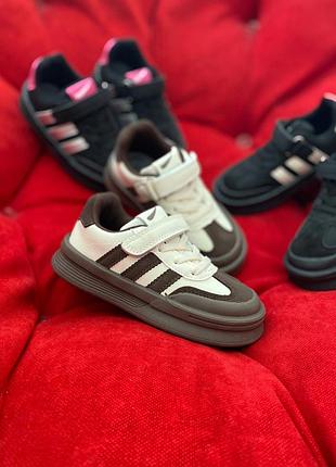 Классная новинка кроссовок для девочек