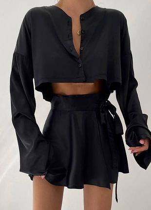 Шовковий костюм блузка укорочена довгими рукавами кльош спідниця міні пояс на зав'язках комплект білий чорний блакитний блуза юбка літній