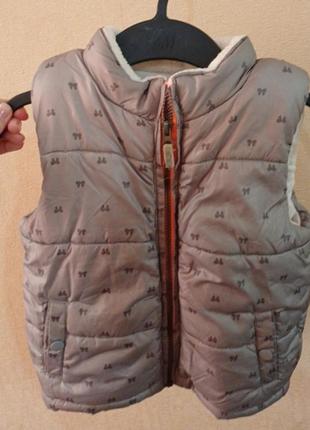 Безрукавка для дівчинки