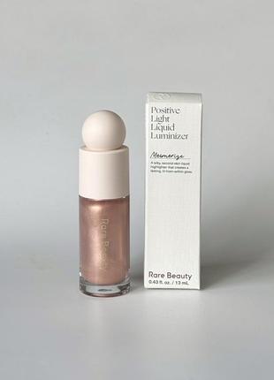 Хайлайтер рідкий кремовий рожевий rare beauty by selena gomez positive light liquid luminizer highlight mesmerize