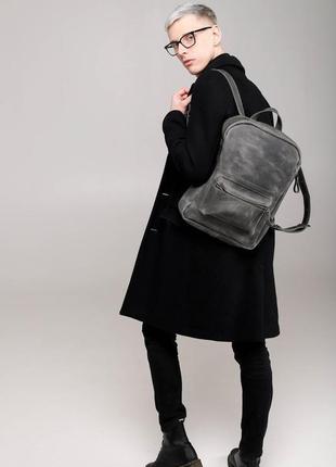 Мужской городской рюкзак из натуральной винтажной кожи темно-серого цвета5 фото