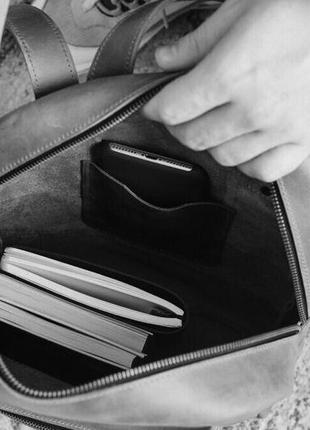 Мужской городской рюкзак из натуральной винтажной кожи темно-серого цвета6 фото