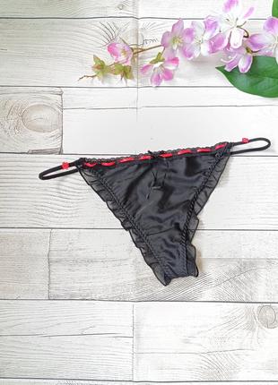 Сексовые трусики стринги сатин