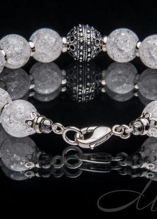 Браслет из горного (снежного) хрусталя и ажурного серебряного шара3 фото