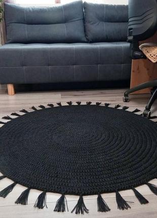 Килимок із джуту 110см чорний круглий з китицями1 фото
