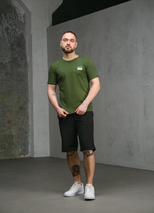 Спортивний костюм: футболка та шорти 🩳